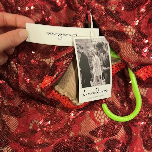 Red sequence jump suit. - Picture 8 of 8